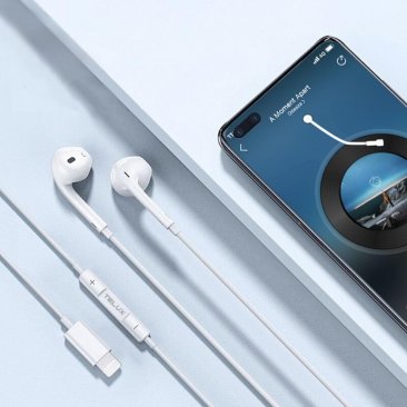 TELUX SOUNDLINK High Bass Lightning Stereo Earphones